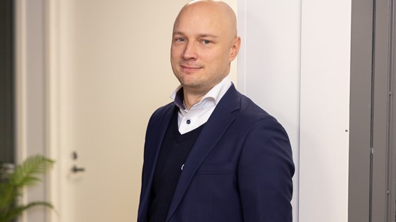 Kari Koivikko_henkilöstökuvausOulu.jpg (539 KB)
