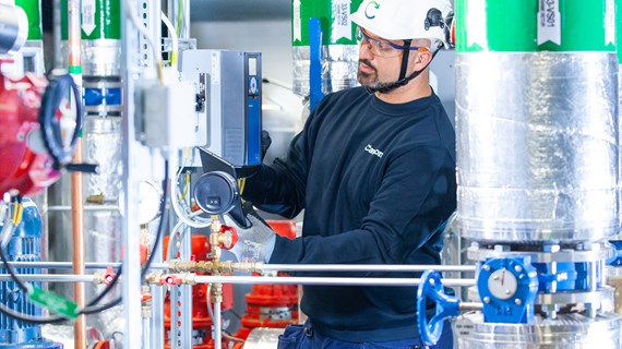 Technician in substation.jpg (7.7 MB)
